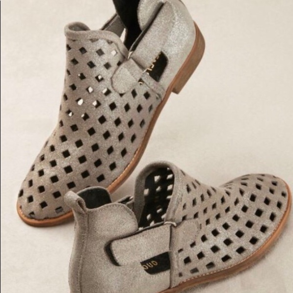 Musse &Cloud Argento Booties size 40 (9.5-10)